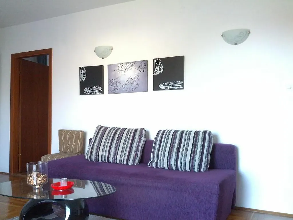 Rose Garden Apartment Malinska