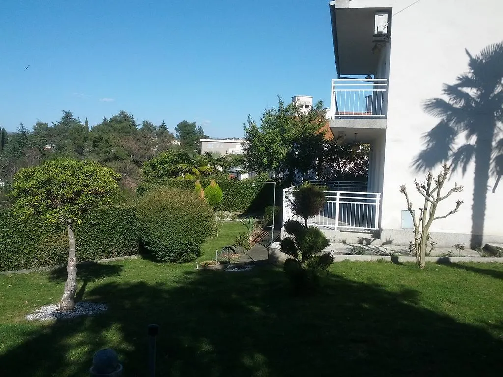 Rose Garden Apartment Malinska Croatia